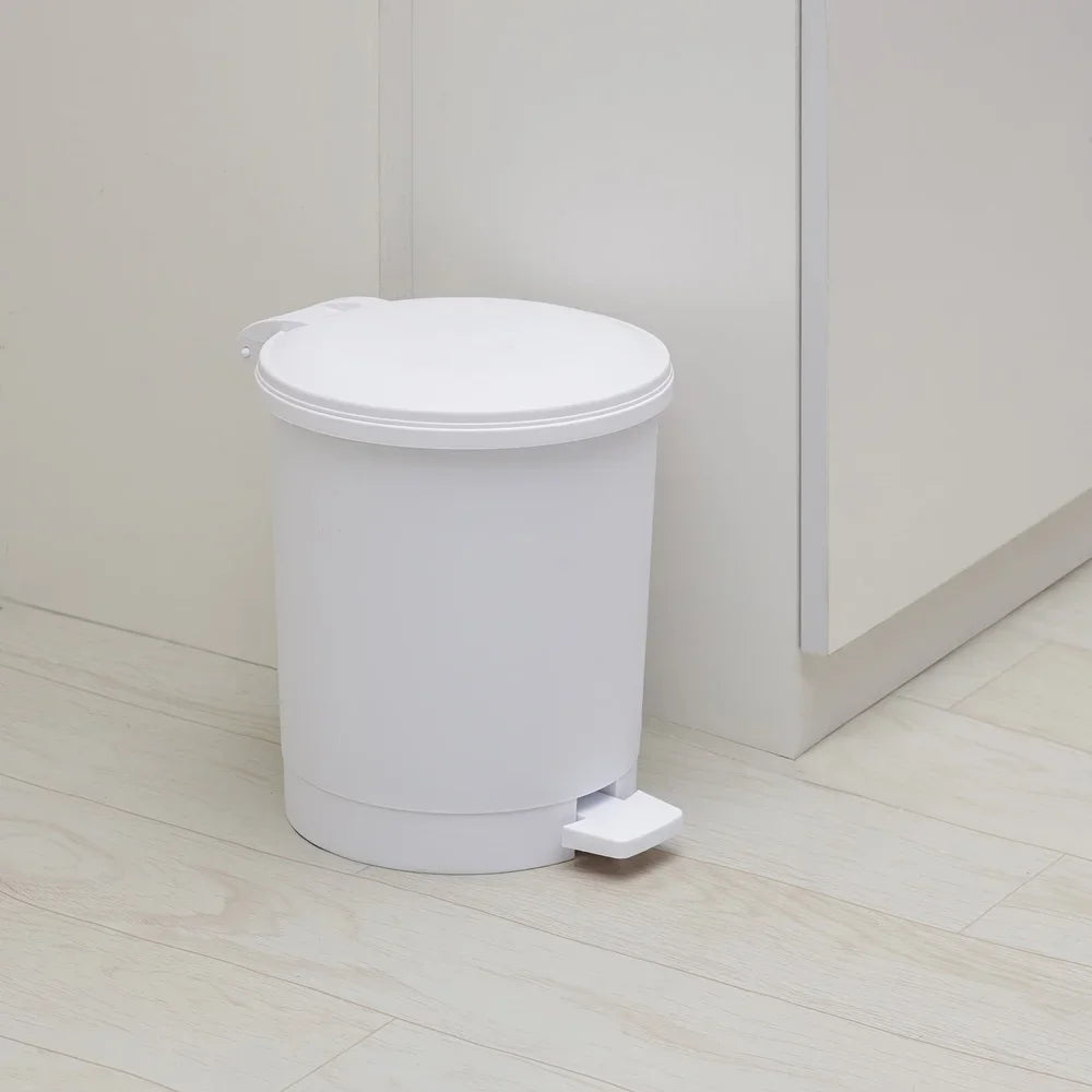 Round Plastic Step Trash Can 1.5 Gallon Indoor Wastebasket with Built-in Liner Soft Close Lid Kitchen Bathroom Office