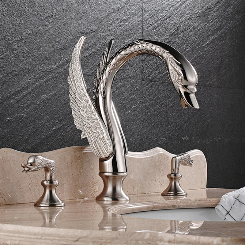 Golden Swan Shape Bathroom Faucet Basin Faucet Tap  Bathtub Faucet Two Crystal Handles Hot Cold Mixer Crane Basin Faucet Tap